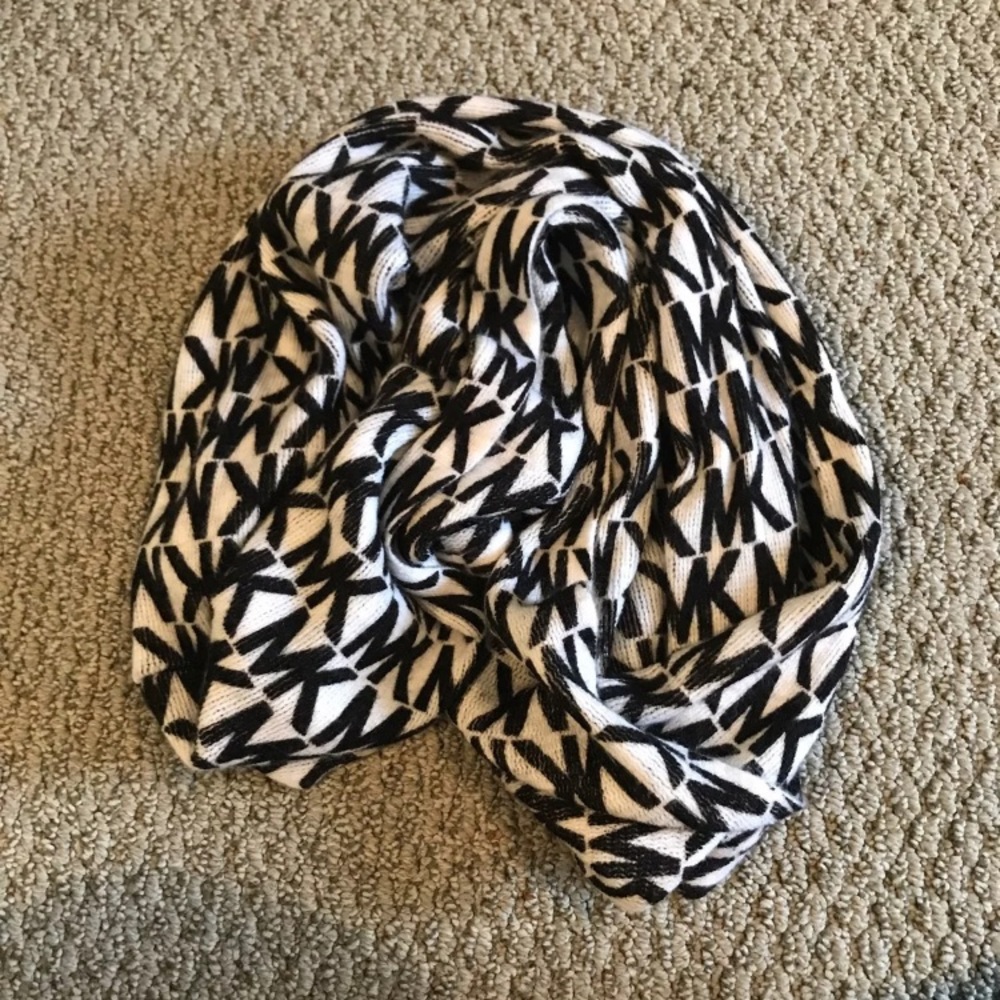 Michael Kors Scarf